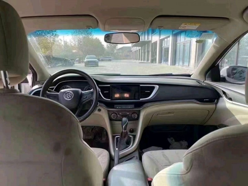 青岛17年别克英朗6