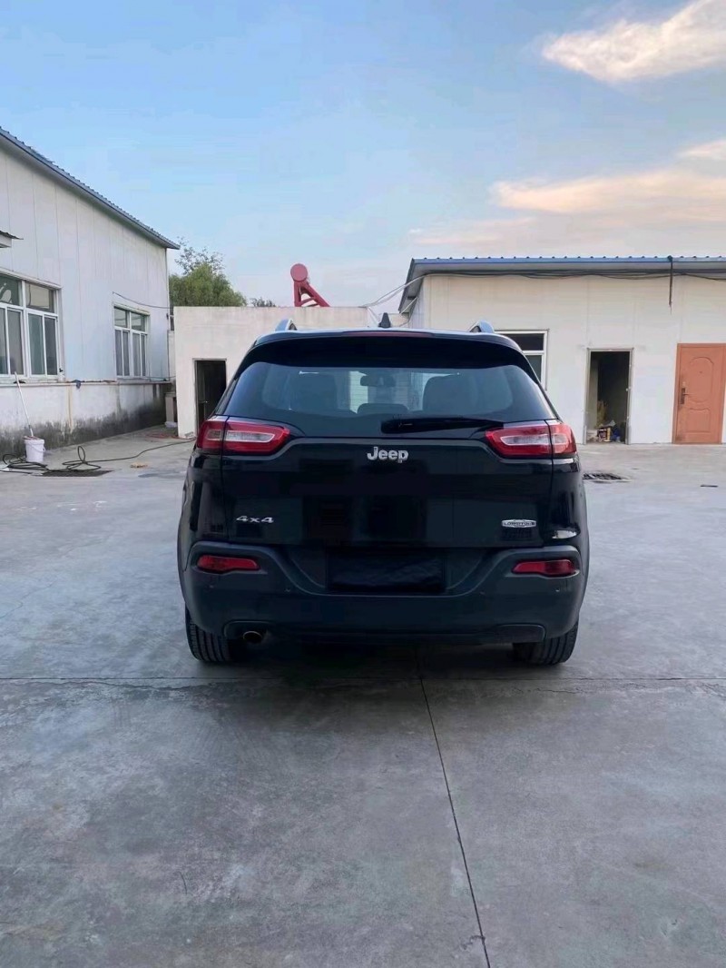 徐州16年Jeep指南者1