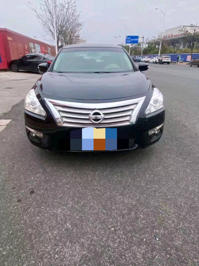 邯郸15年日产天籁1