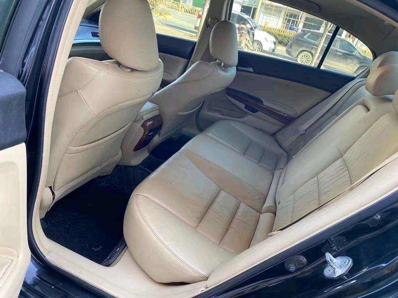 徐州11年本田雅阁4