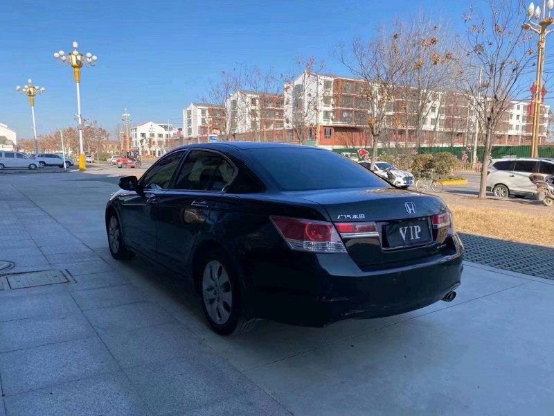 徐州11年本田雅阁8