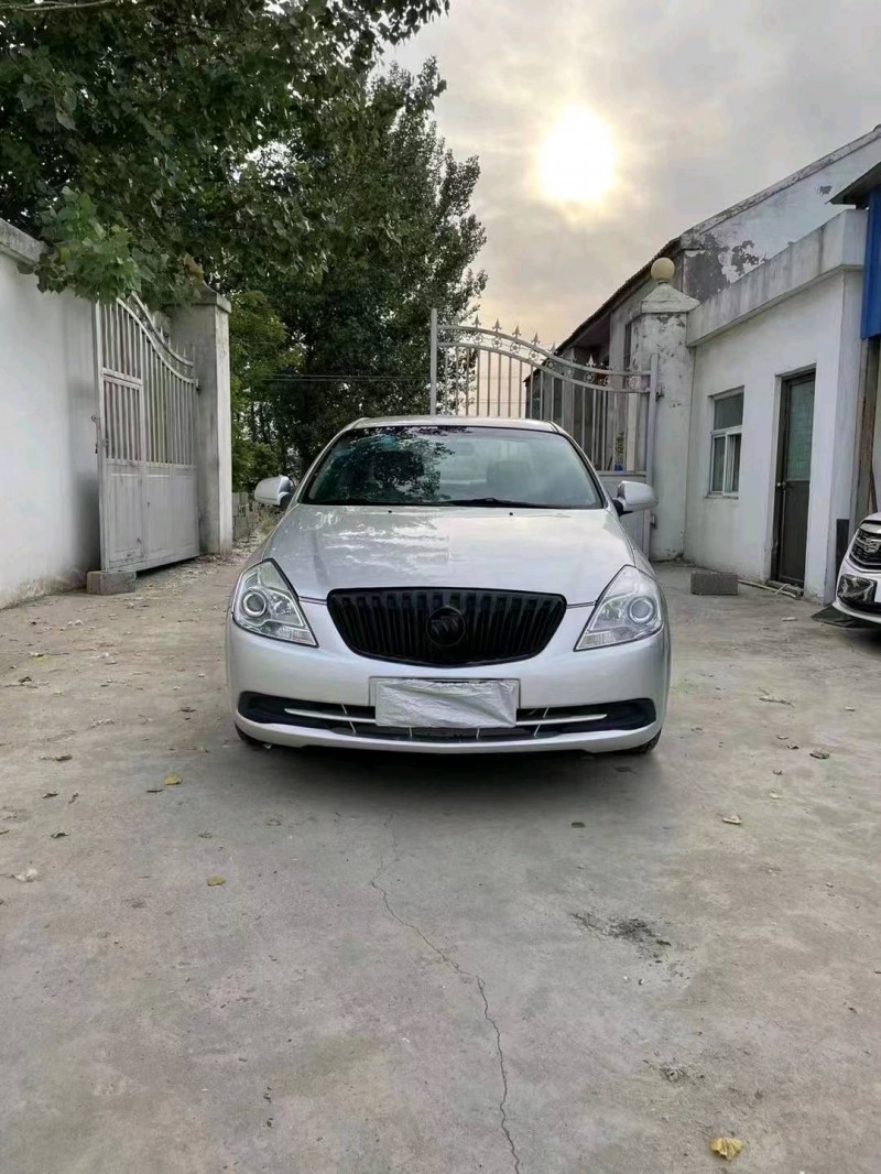 徐州16年别克凯越1