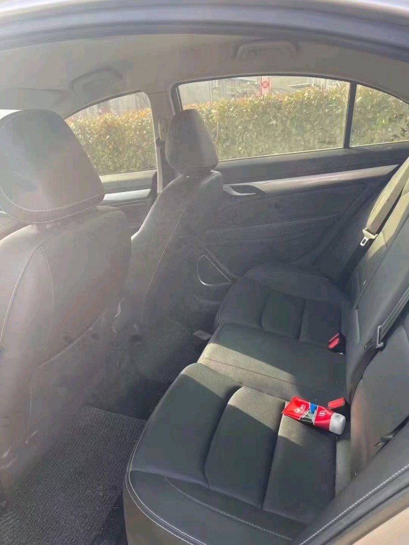 邯郸20年吉利帝豪5