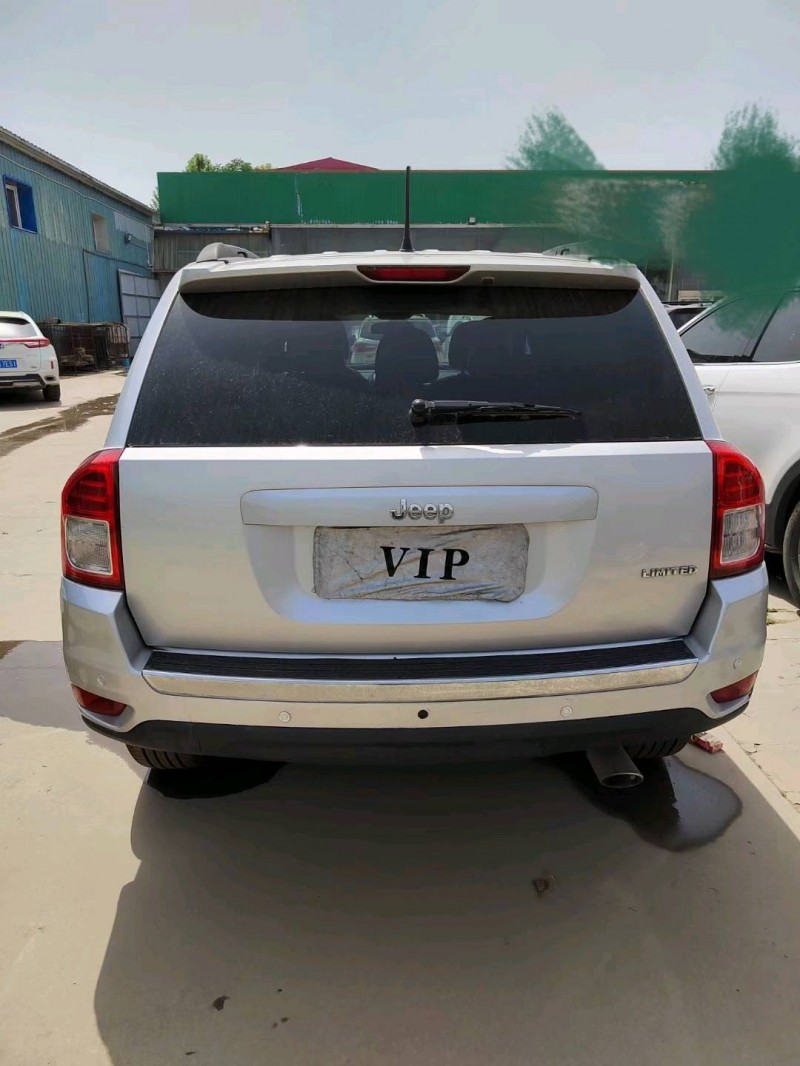 石家庄12年Jeep指南者9