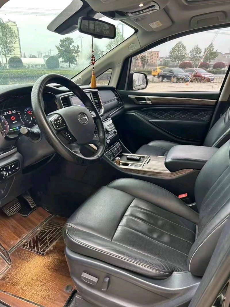 宜昌20年传祺M88