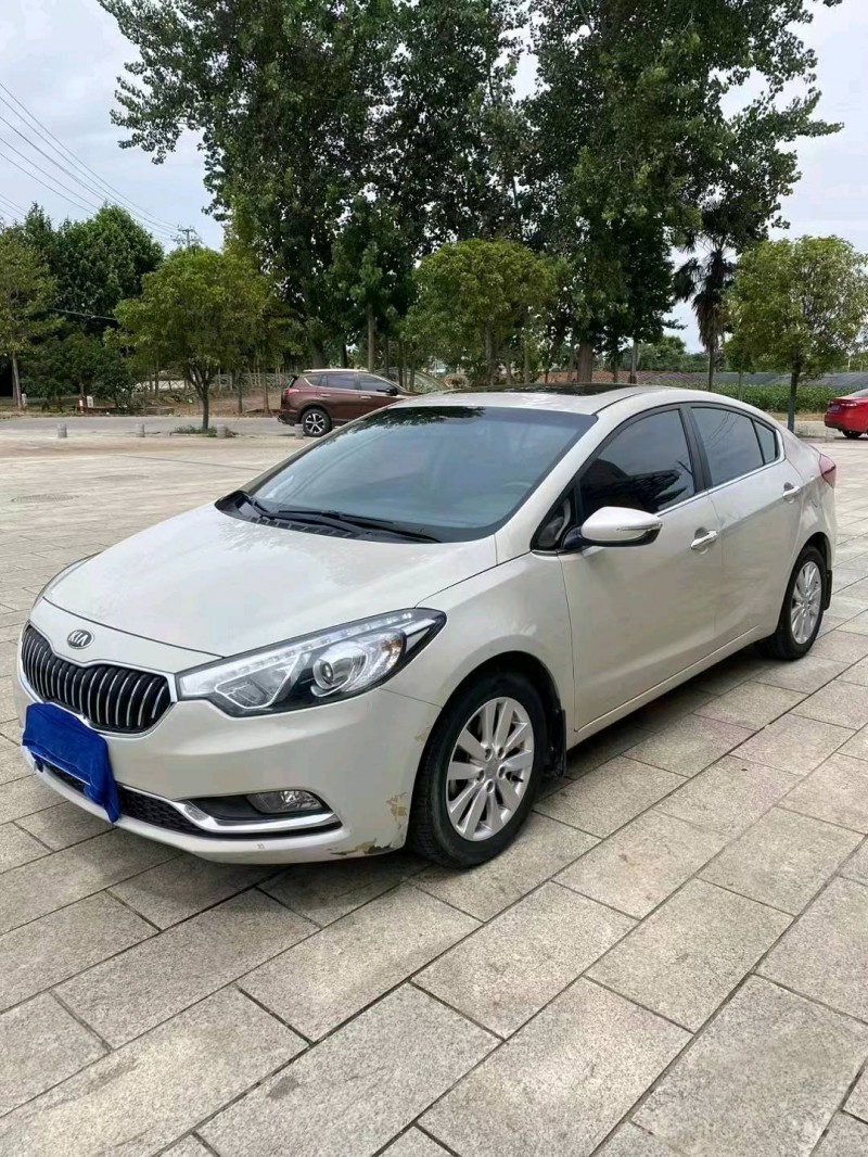 宜昌14年起亚K32