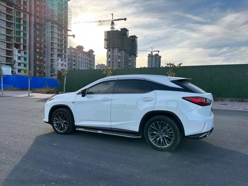 邯郸18年雷克萨斯RX7