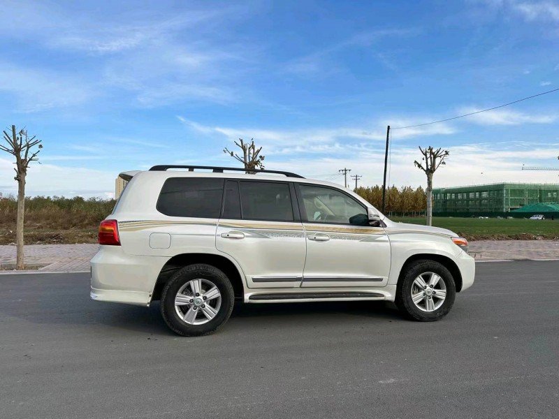 邯郸15年丰田兰德酷路泽7