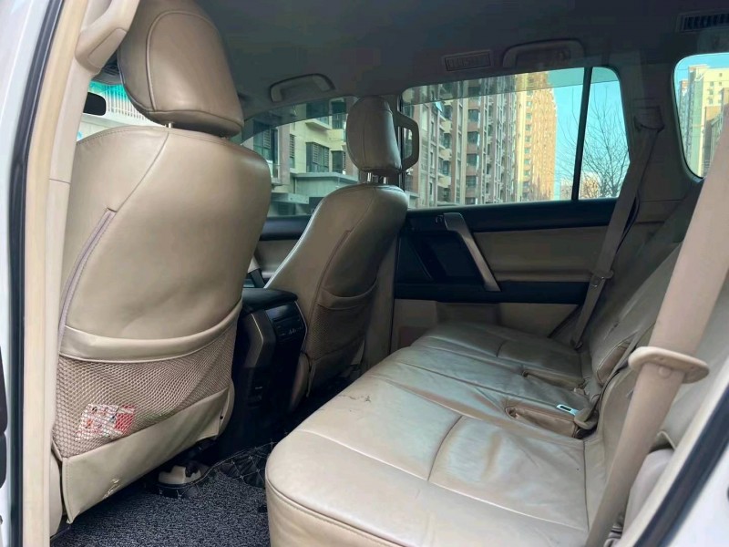 邯郸13年丰田普拉多7