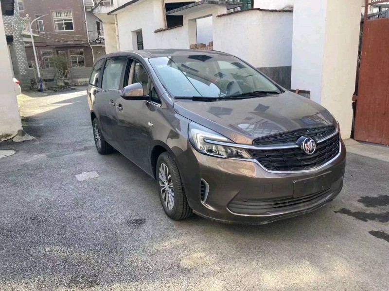 枣庄21年别克GL81