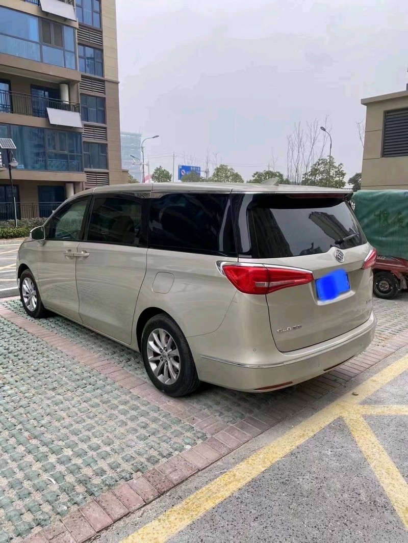 邢台18年别克GL84