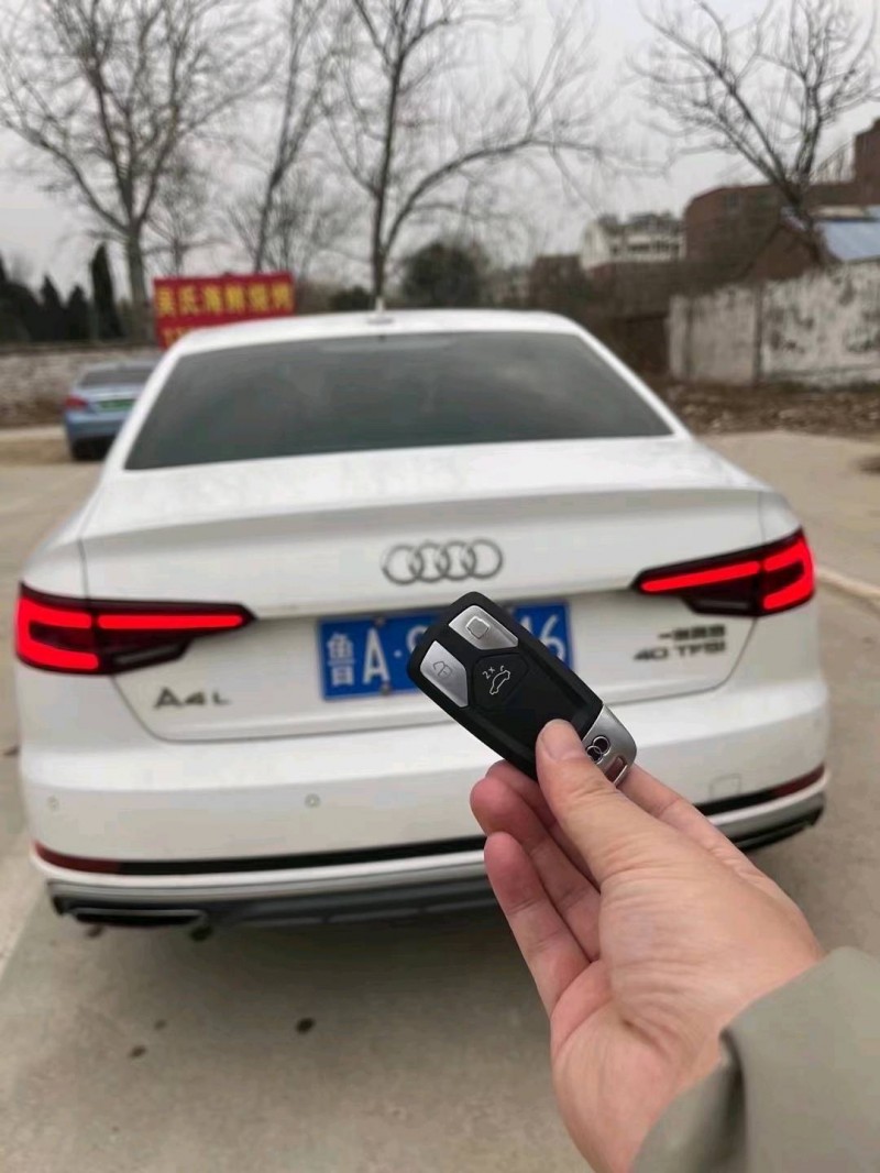 东营19年奥迪A4L3