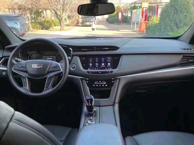 邯郸19年凯迪拉克XT54