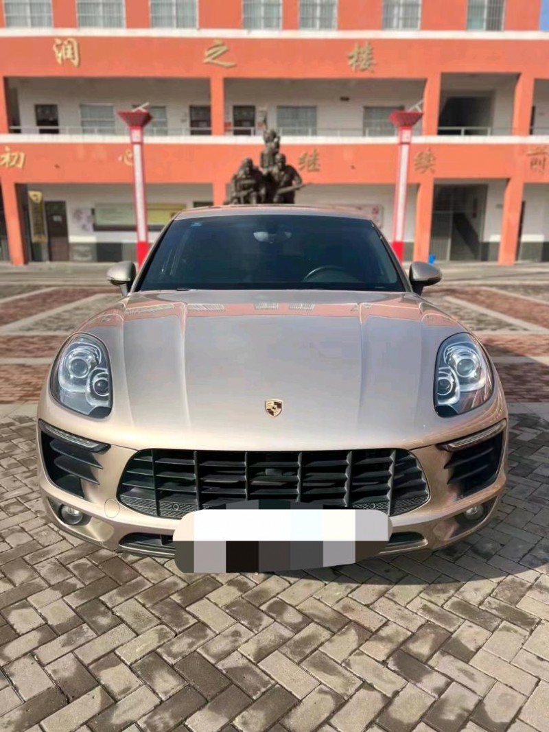 常州16年保时捷Macan1
