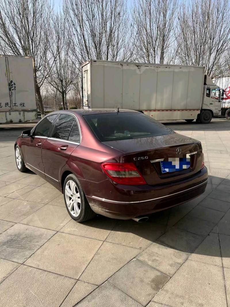 北京11年奔驰C7