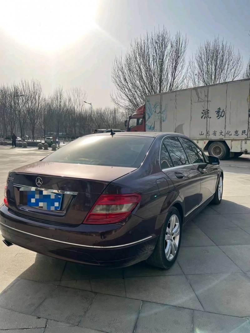 北京11年奔驰C8