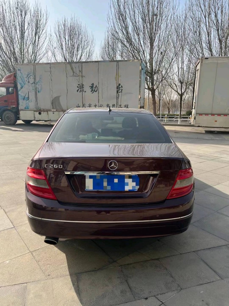 北京11年奔驰C9