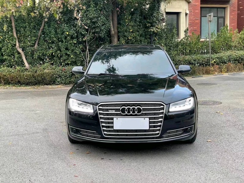 青岛13年奥迪A8L8