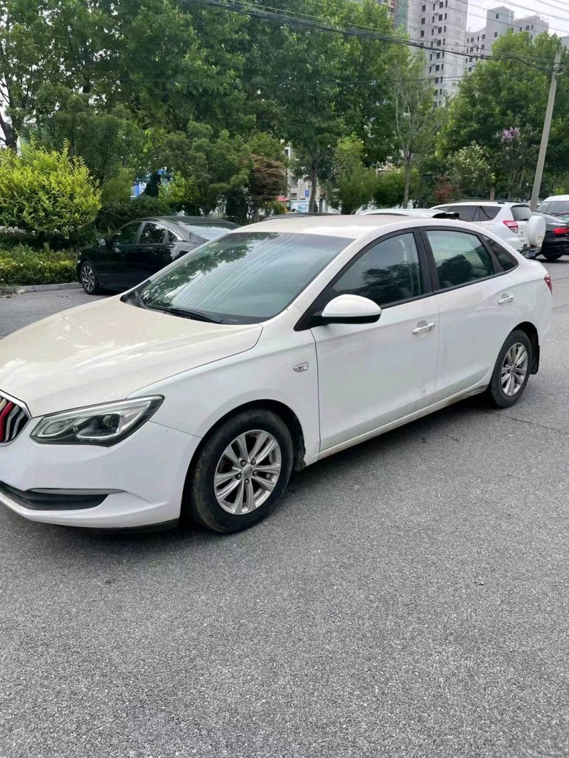 东营16年别克英朗3