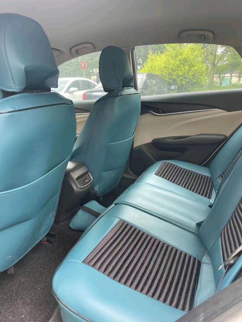 东营16年别克英朗5