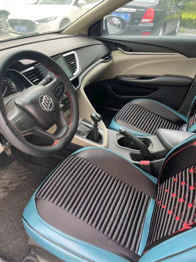 东营16年别克英朗8