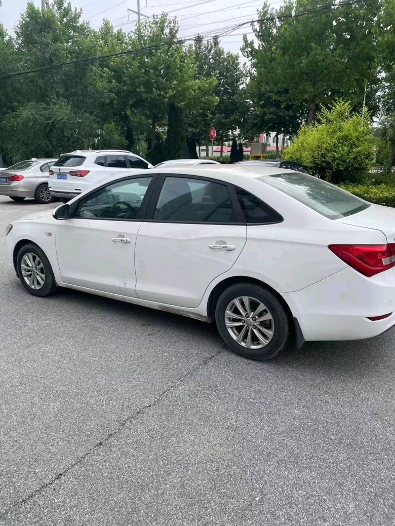 东营16年别克英朗9