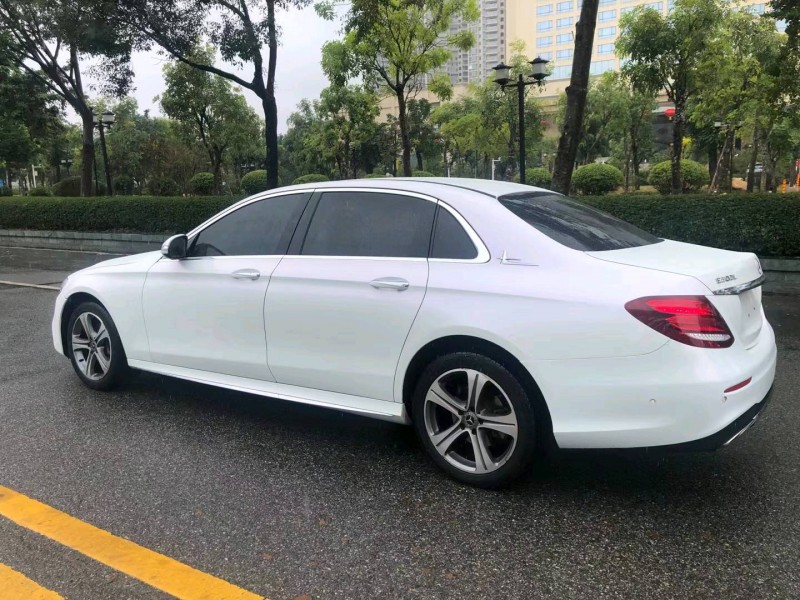 广州18年奔驰E7