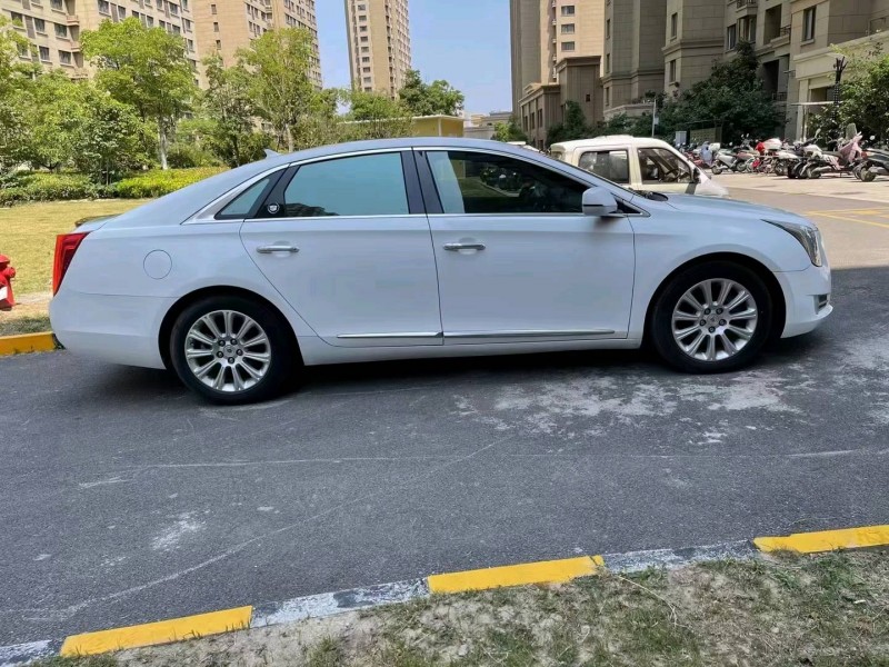 徐州16年凯迪拉克XTS8