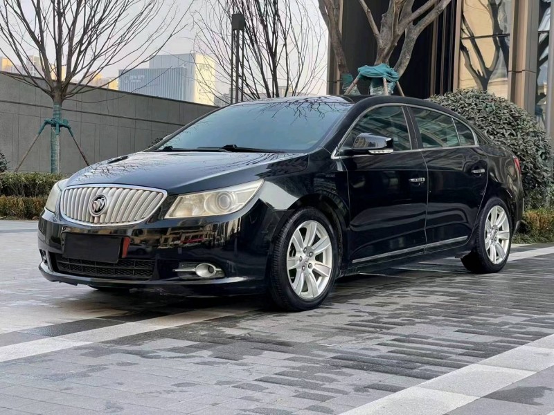 徐州10年别克君越2