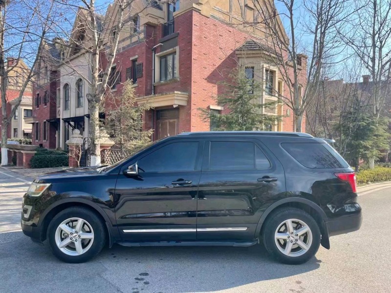 枣庄17年福特探险者4