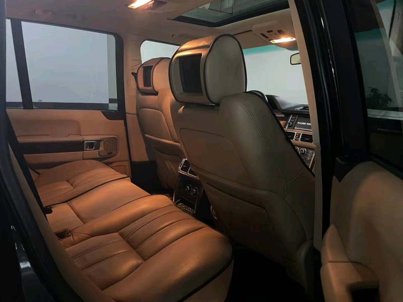 广州11年路虎揽胜7