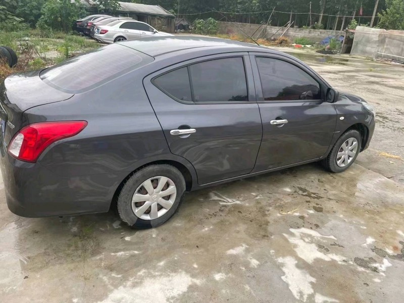 北京18年日产阳光8