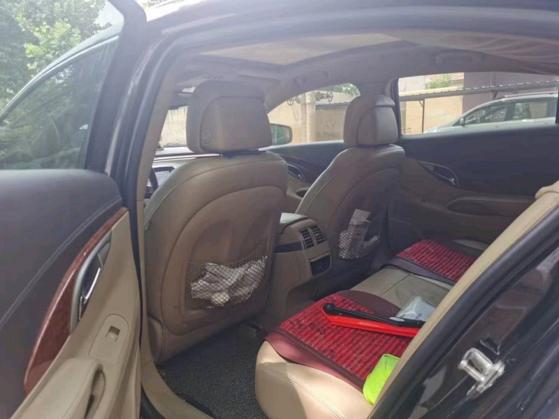 青岛14年别克君越3