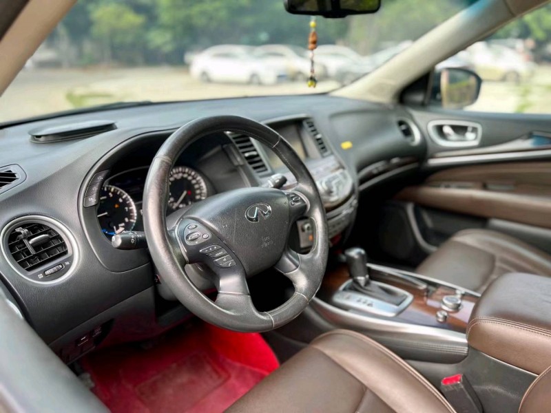 東莞15年英菲尼迪QX606