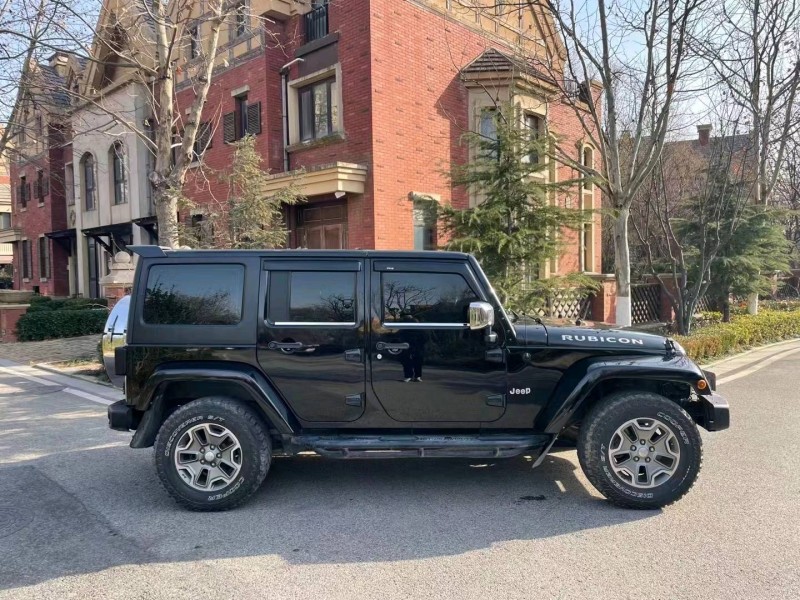 青岛14年Jeep牧马人6