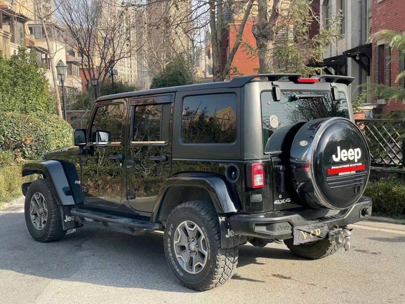 青岛14年Jeep牧马人7