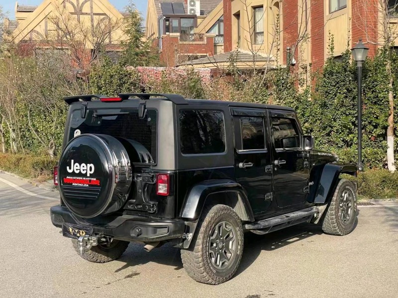 青岛14年Jeep牧马人8