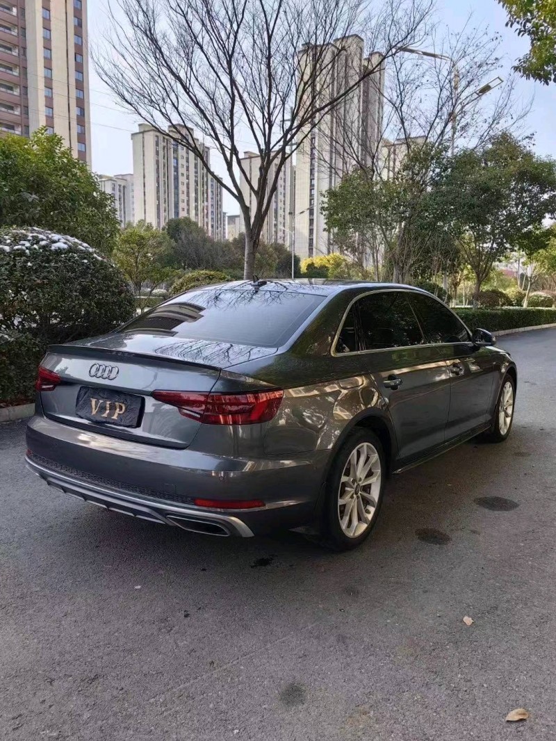 淮南19年奧迪A4L7