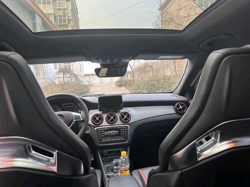 东营16年奔驰AMG5