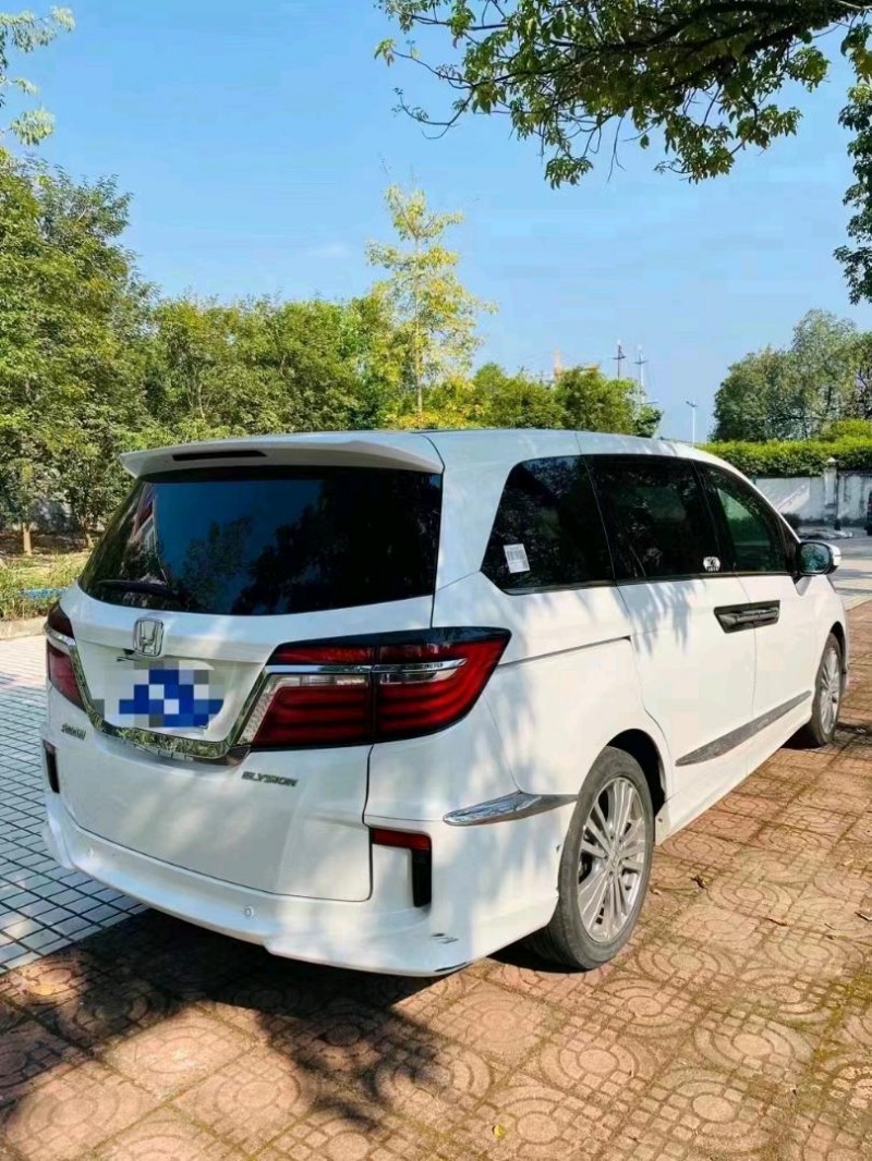 珠海19年本田艾力绅5