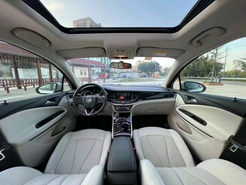 珠海21年别克威朗8