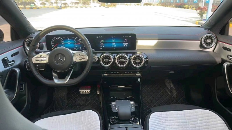 沈阳21年奔驰CLA2