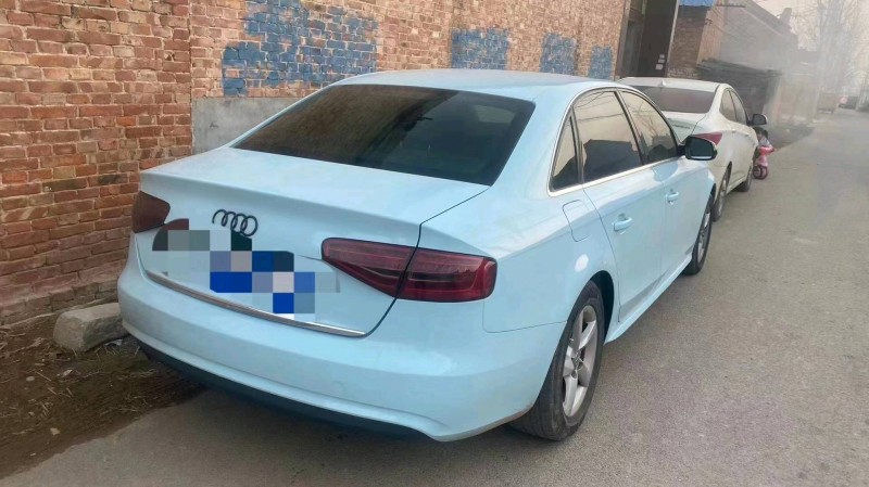 北京13年奥迪A4L5