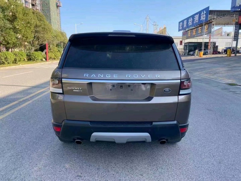 珠海14年路虎揽胜运动7
