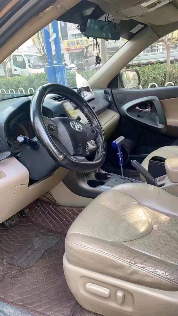 北京12年丰田RAV46