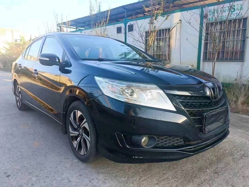 珠海17年本田凌派3