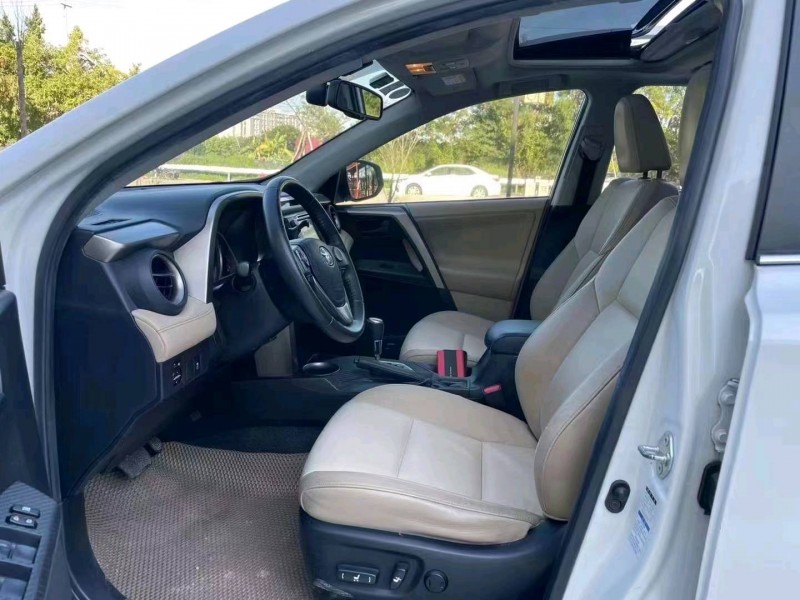 珠海16年丰田RAV45