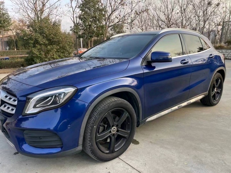 枣庄19年奔驰GLA7