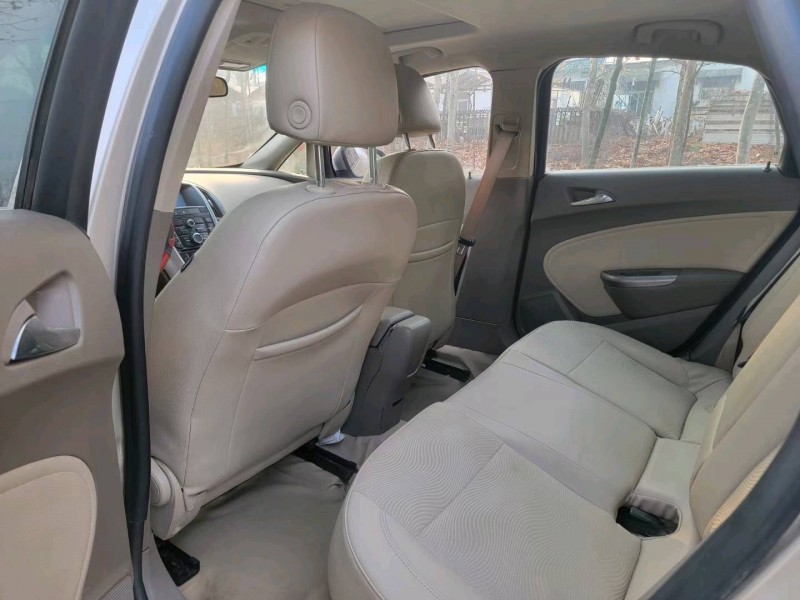 聊城14年别克英朗GT3