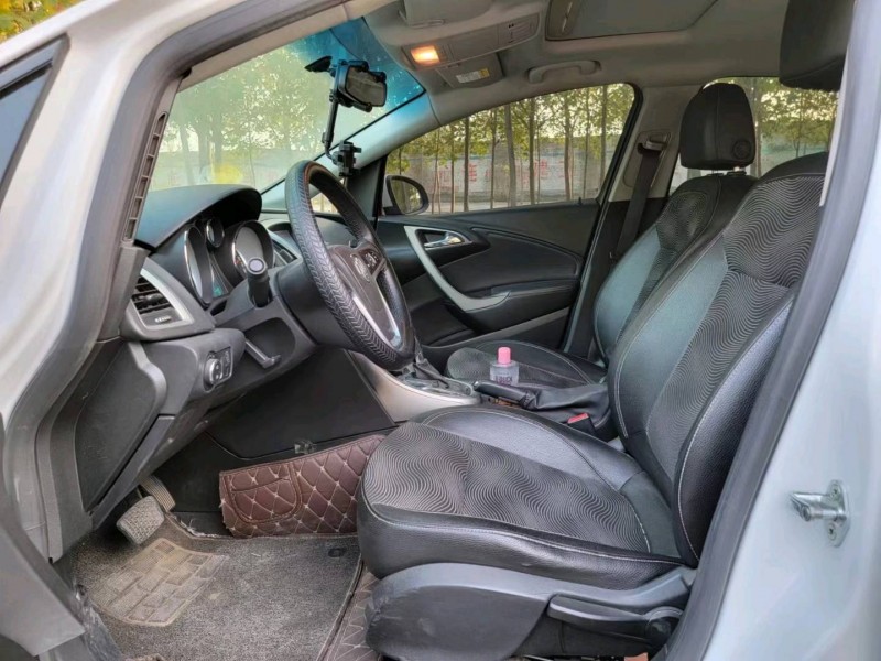 聊城14年别克英朗5